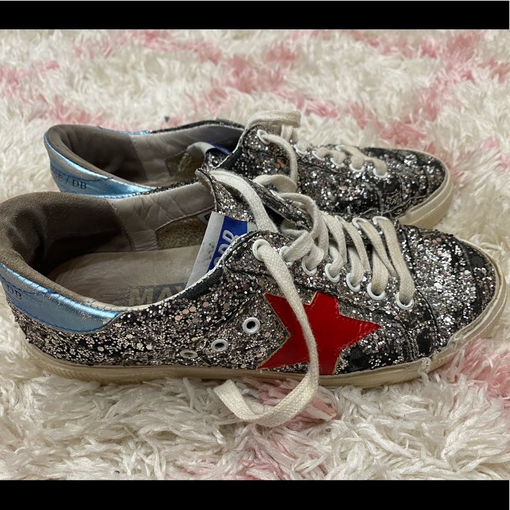 Sparkly Golden Goose